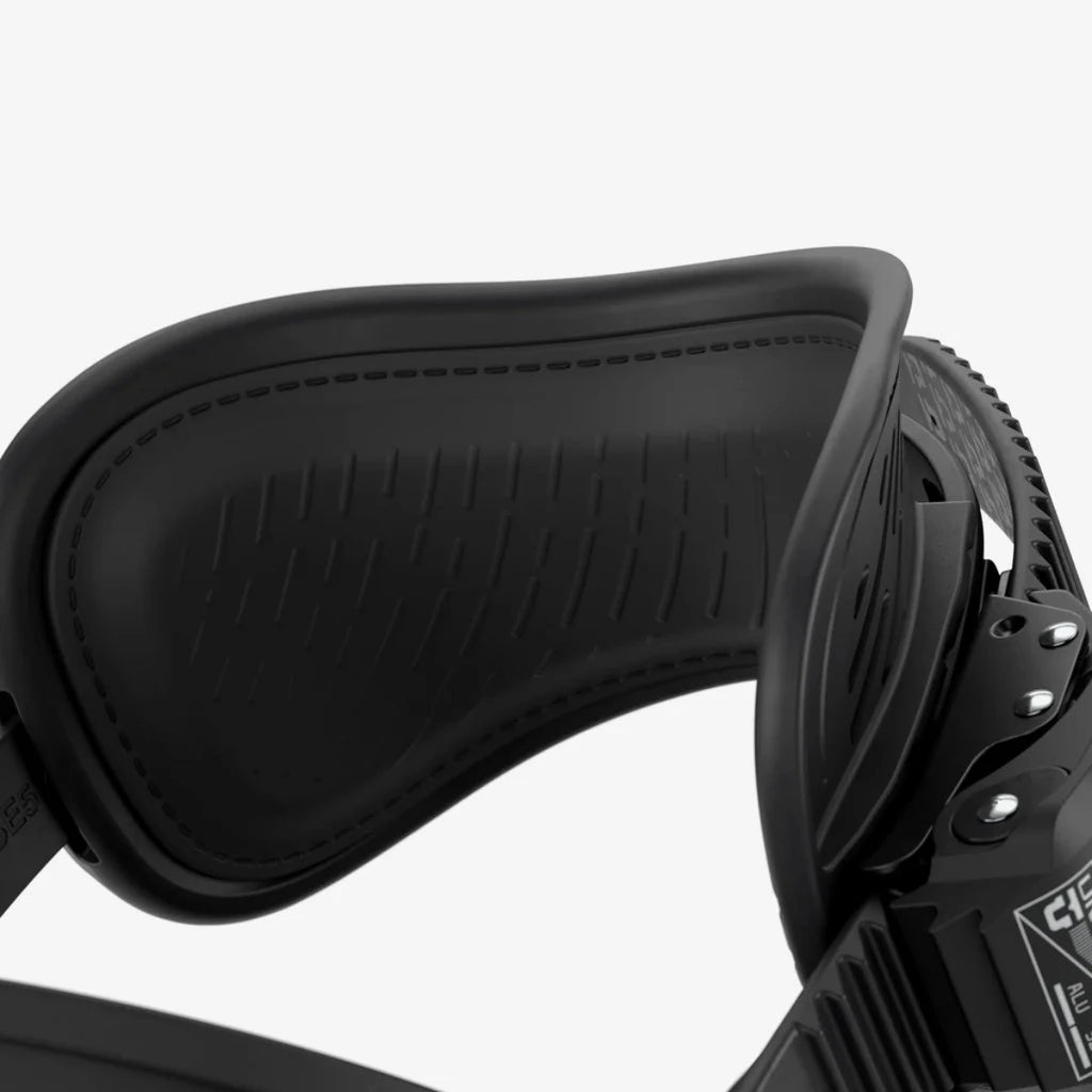 Union Strata Snowboard Bindings 2026