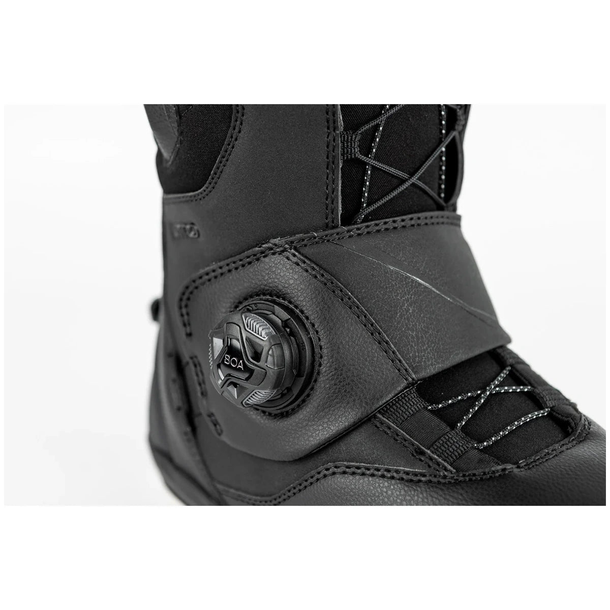 Nitro Cave Step On TLS Snowboard Boots 2025